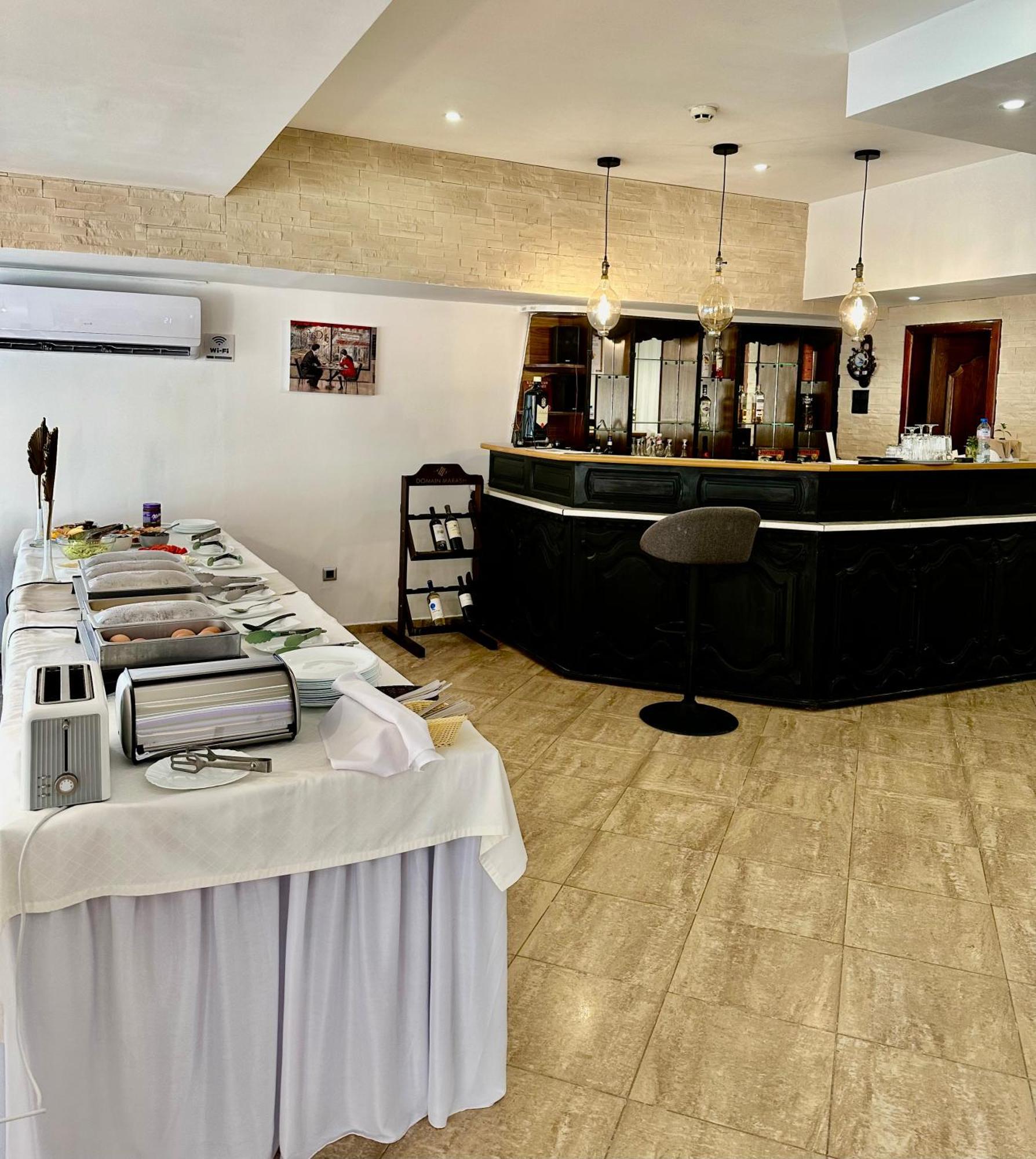 Hotel Brilliance Varna Exterior foto
